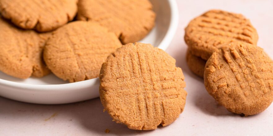 3-Ingredient Peanut Butter Cookies Recipe