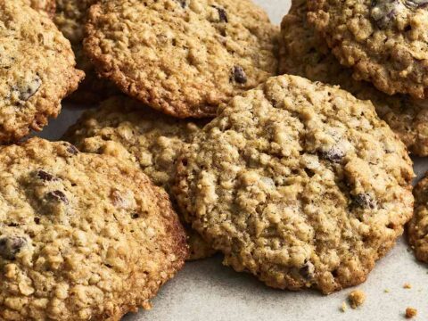 Chewy Chocolate Chip Oatmeal Cookies Recipe