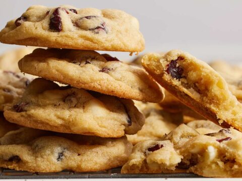 White Chocolate and Cranberry Cookies Recipe