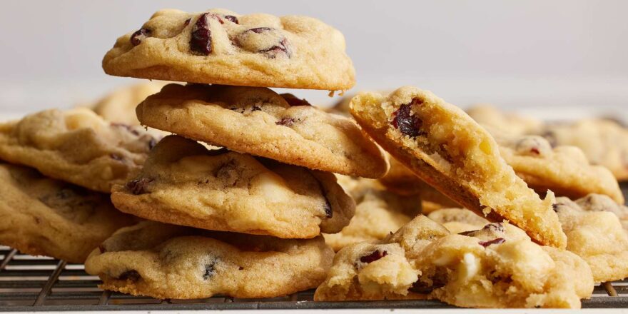 White Chocolate and Cranberry Cookies Recipe